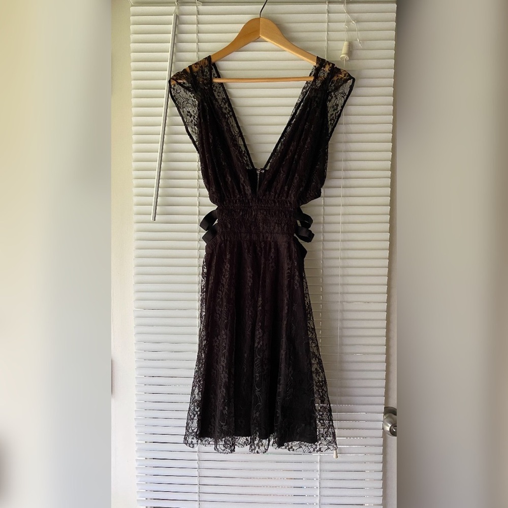 EXPRESS Cut Out Lace Dress